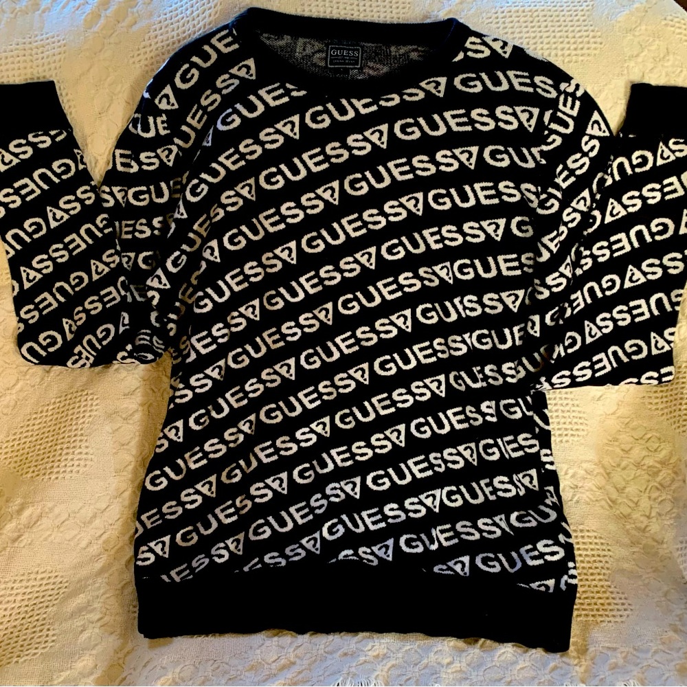 Men’s size L GUESS sweater